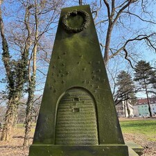 Von letzten Ruhest�tten